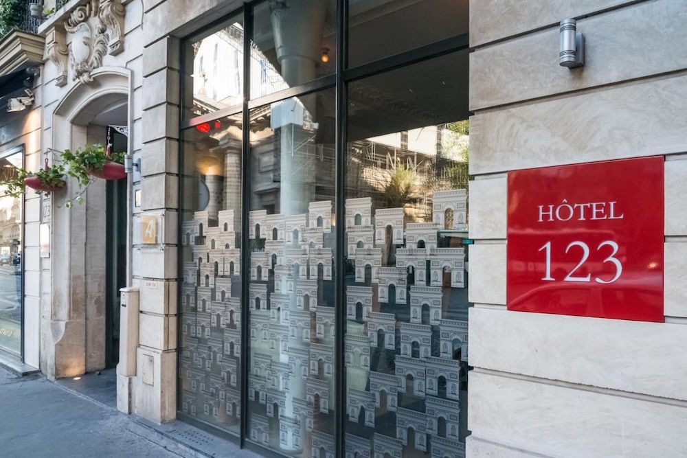 undefined Hôtel Le 123 Elysées - Astotel 2