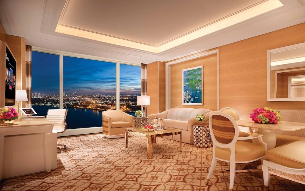 Encore Boston Harbor Signature Suite, Harbor View 4
