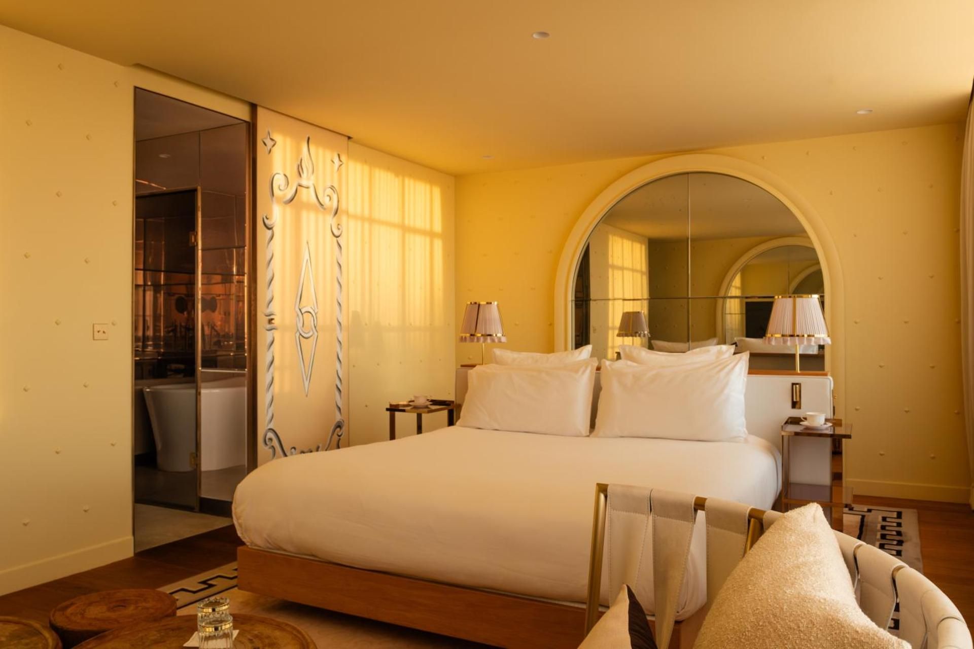 undefined 9Confidentiel 8