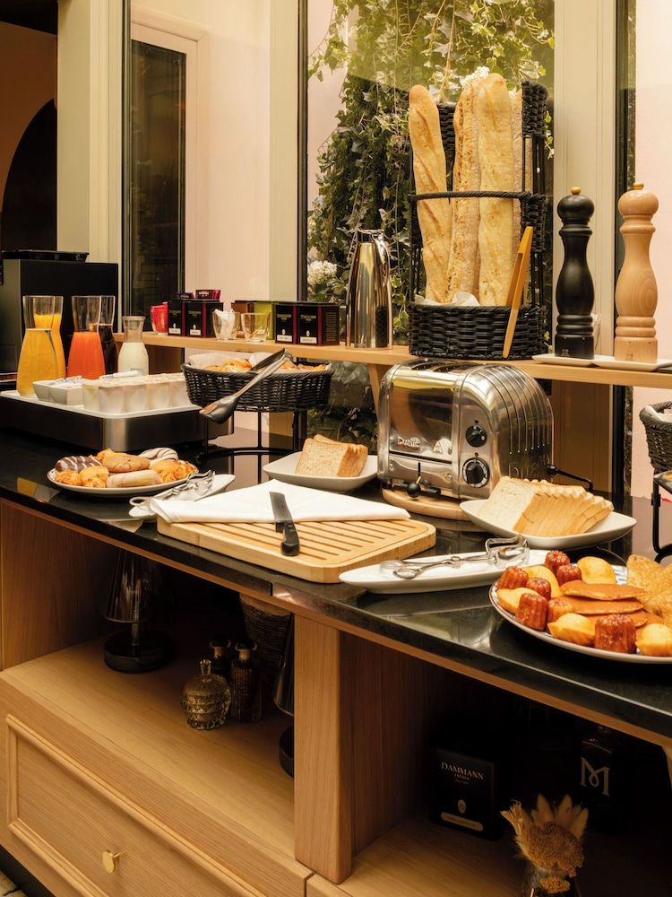 undefined 9Confidentiel 8