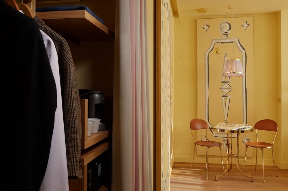 9Confidentiel Club Double Room 2