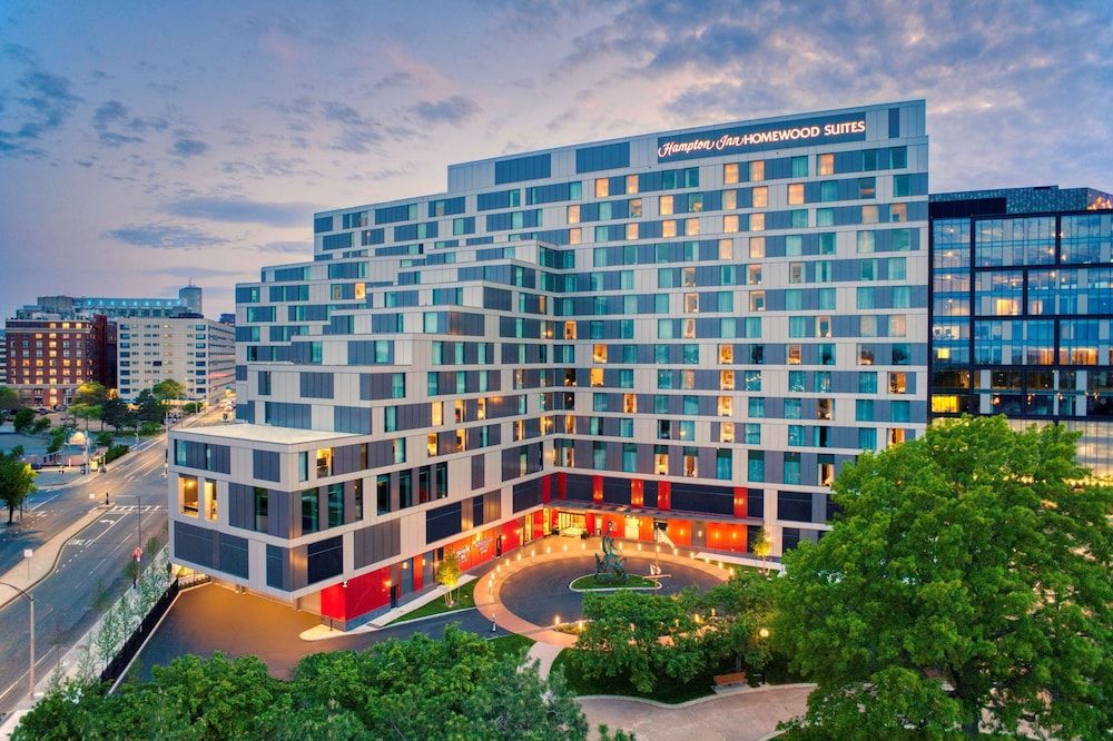 undefined Hampton Inn Boston Seaport District 5