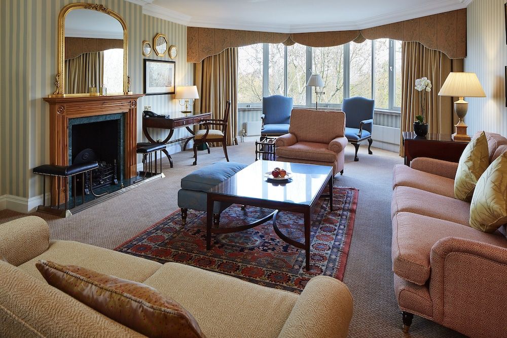 undefined Cheval Thorney Court at Hyde Park 3