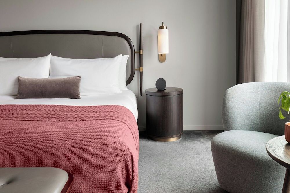 Superior Room, 1 King Bed