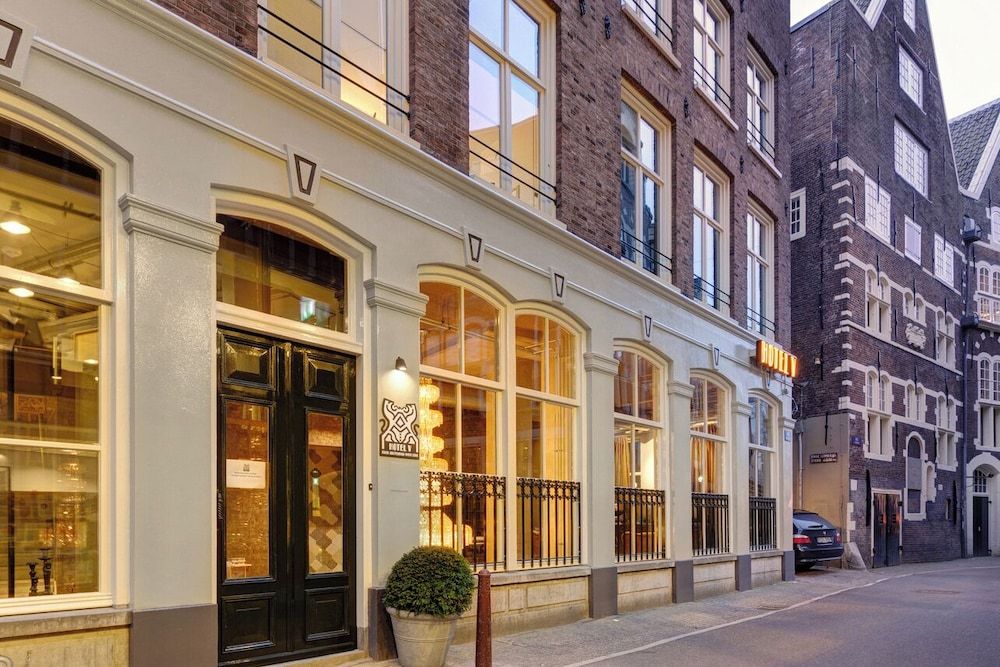 undefined Hotel V Nesplein 6