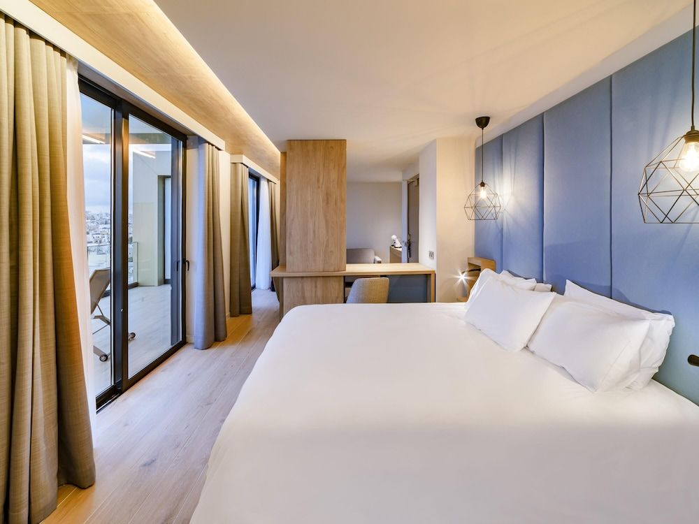 Privilege Superior Suite, Queen and Sofa Bed, Sea View, Balcony/Patio