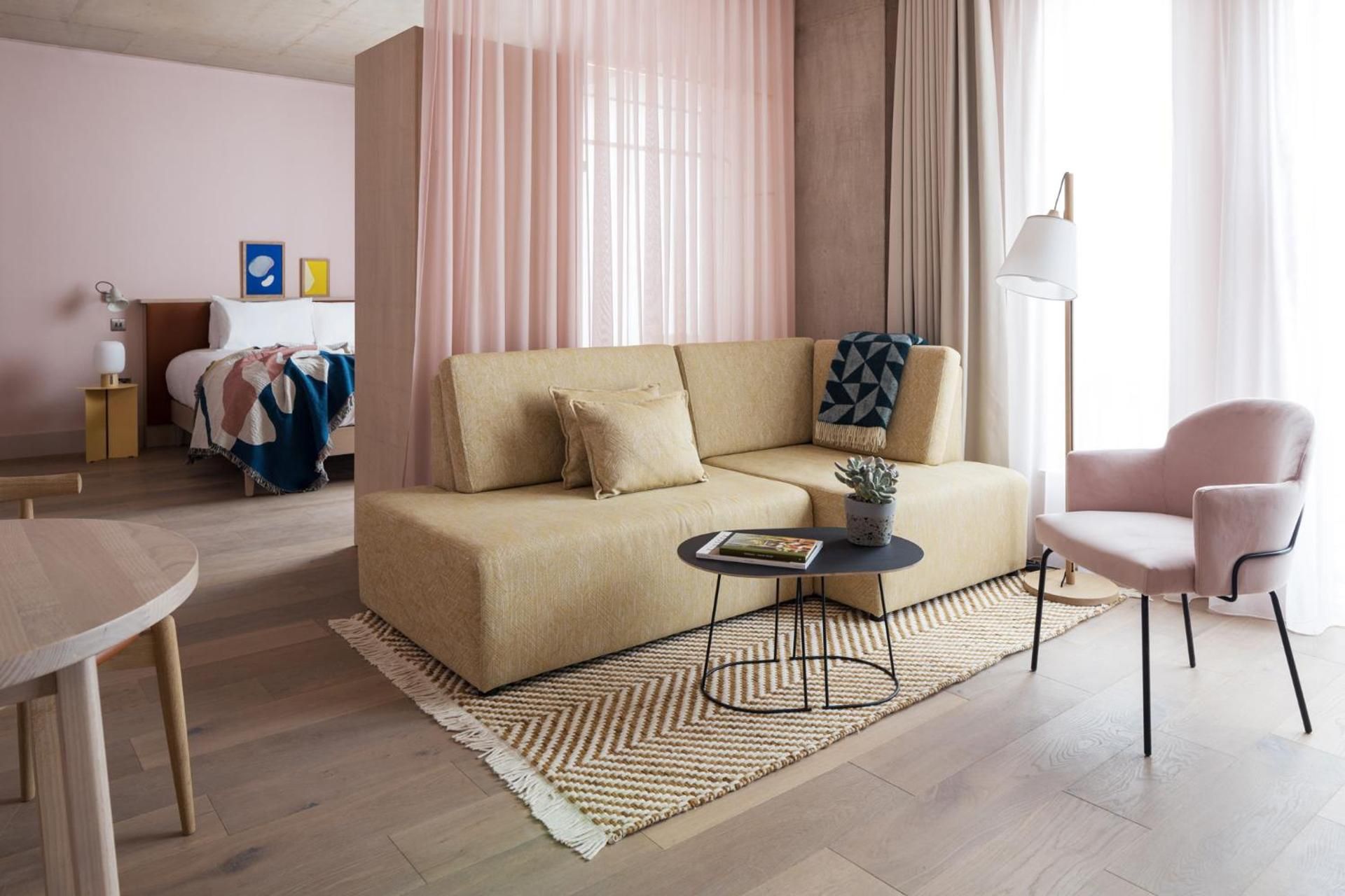 Locke Studio - Accessible