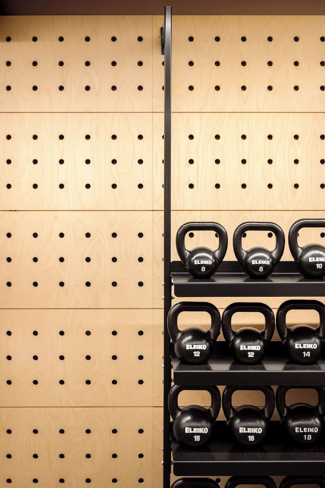 undefined Zanzibar Locke 3