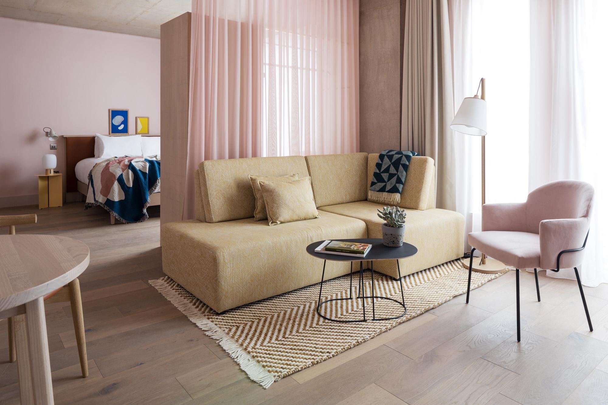 Zanzibar Locke Locke Studio - Twin 2