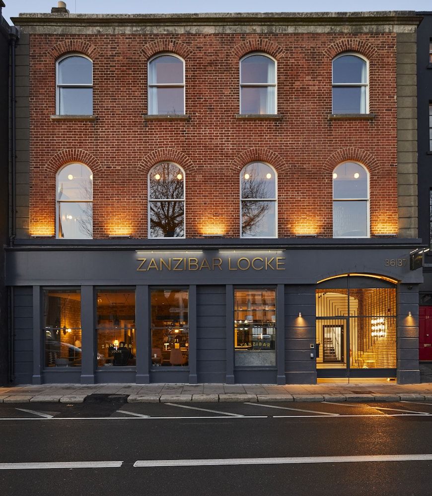 undefined Zanzibar Locke 2