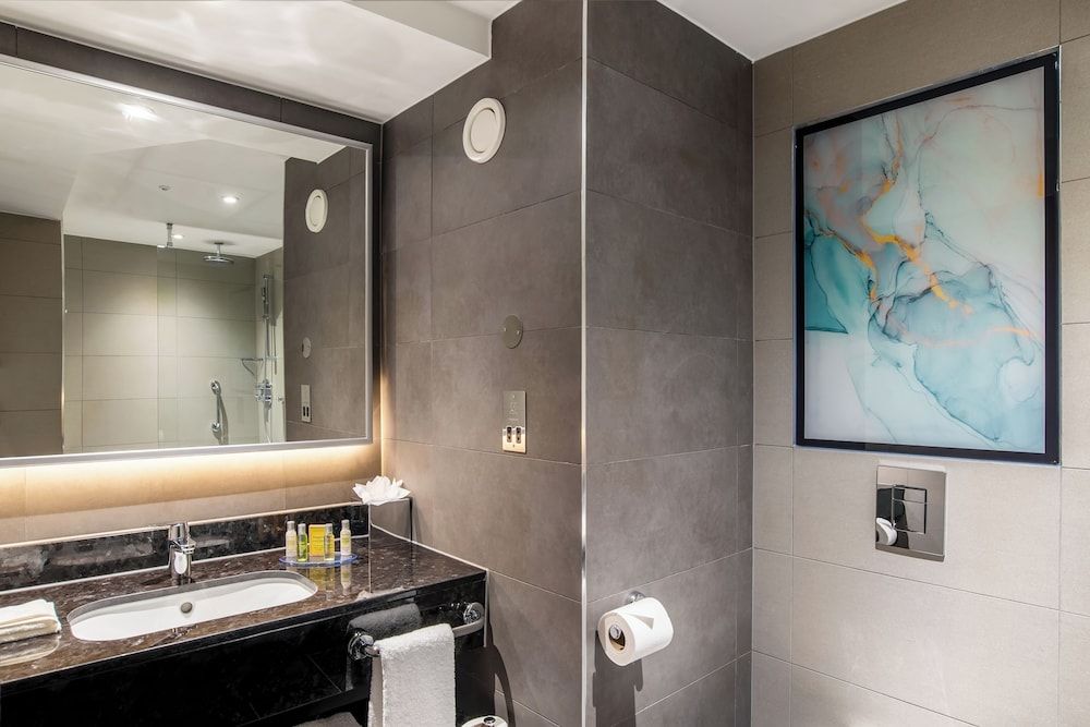 undefined Hilton Garden Inn London Heathrow Terminal 2 and 3 10