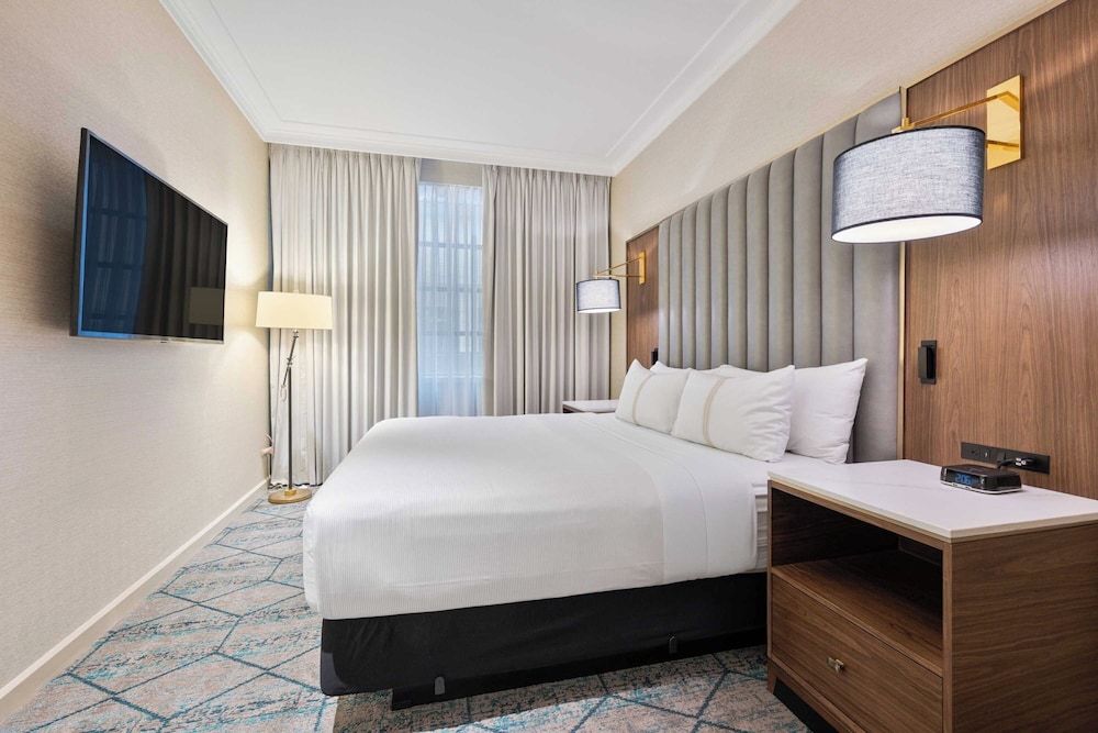 undefined The Sutton Place Hotel Toronto 2