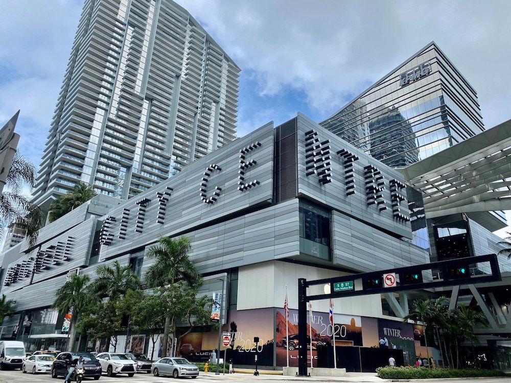 undefined Hotel Indigo Miami Brickell by IHG 4
