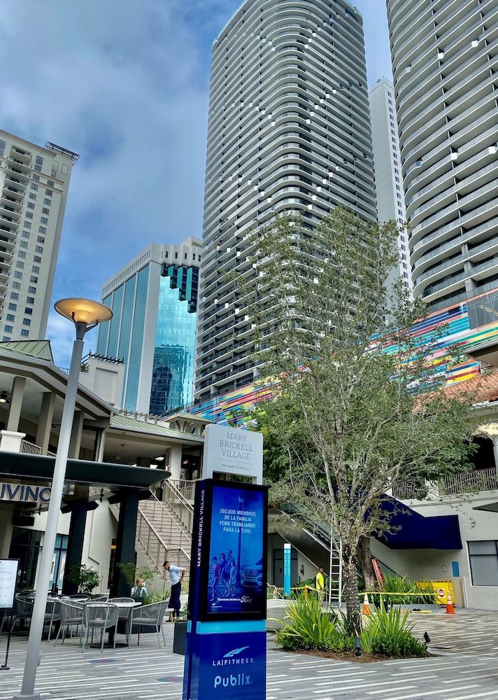 undefined Hotel Indigo Miami Brickell by IHG 3