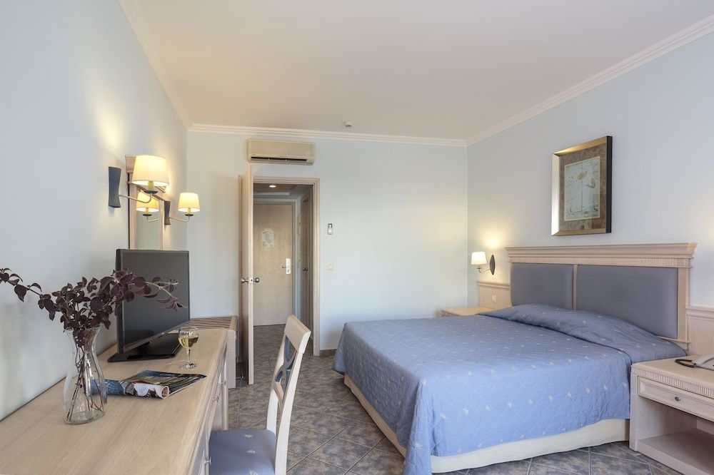 Family Suite, 2 Bedrooms, Garden View