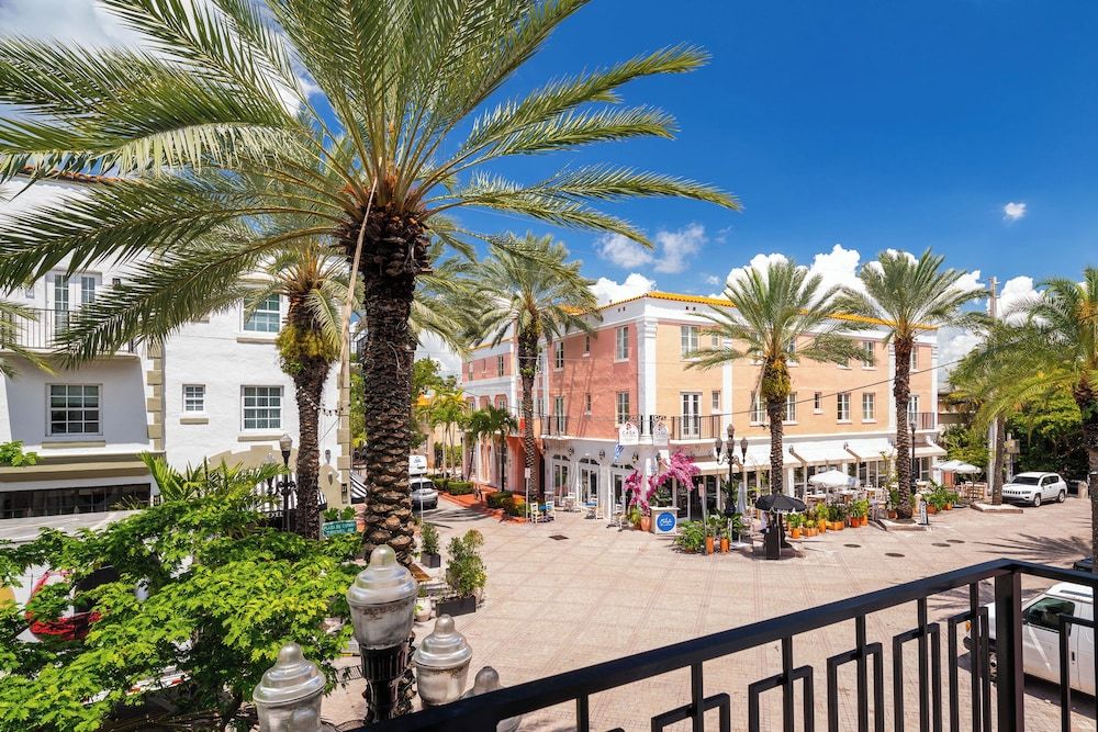 undefined Esmé Miami Beach 3