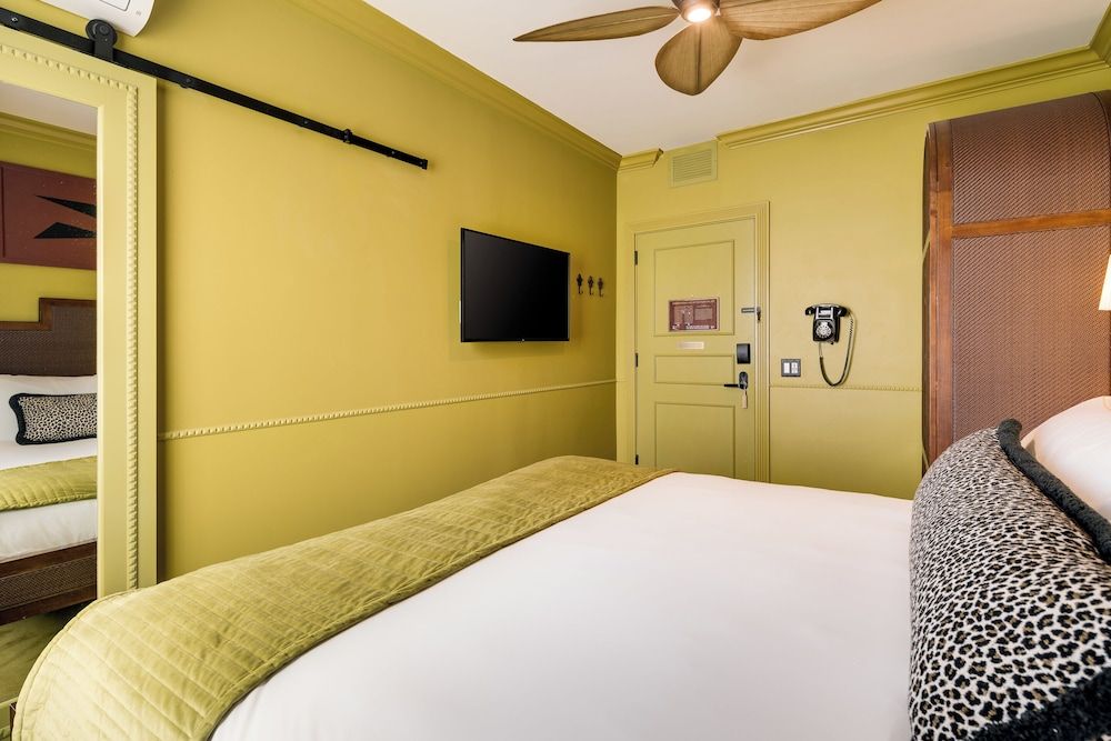 Esmé Miami Beach Classic Room, 1 King Bed 3