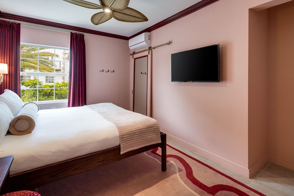 undefined Esmé Miami Beach 10