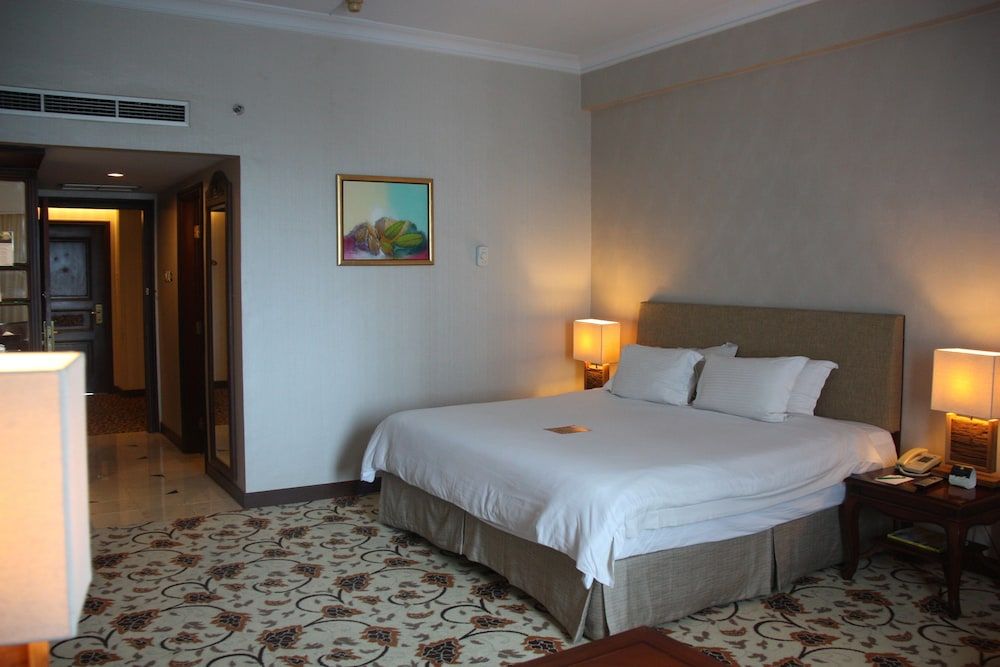 Deluxe Room, 1 King Bed