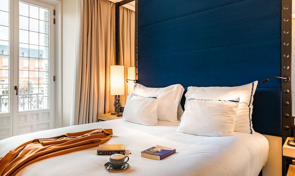 Superior Room (Plaza Mayor)