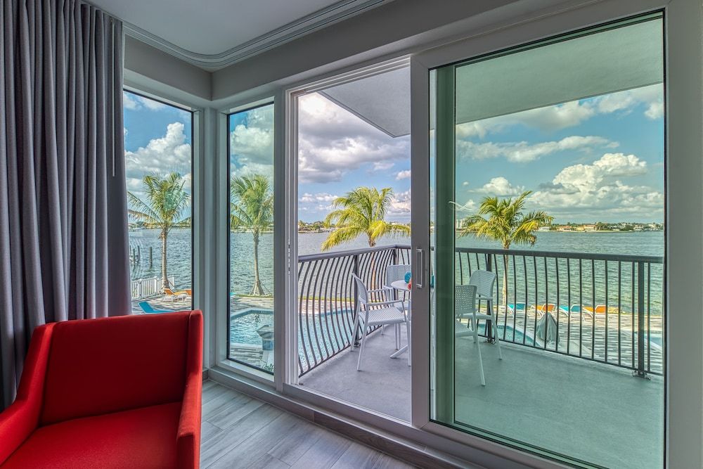 FUSION Resort Waterfront Suites Suite, 2 Bedrooms, Bay View 10