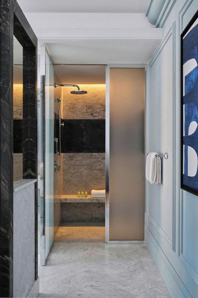 W Rome Room, 1 King Bed 6