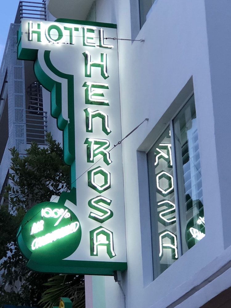 undefined Henrosa Hotel 8