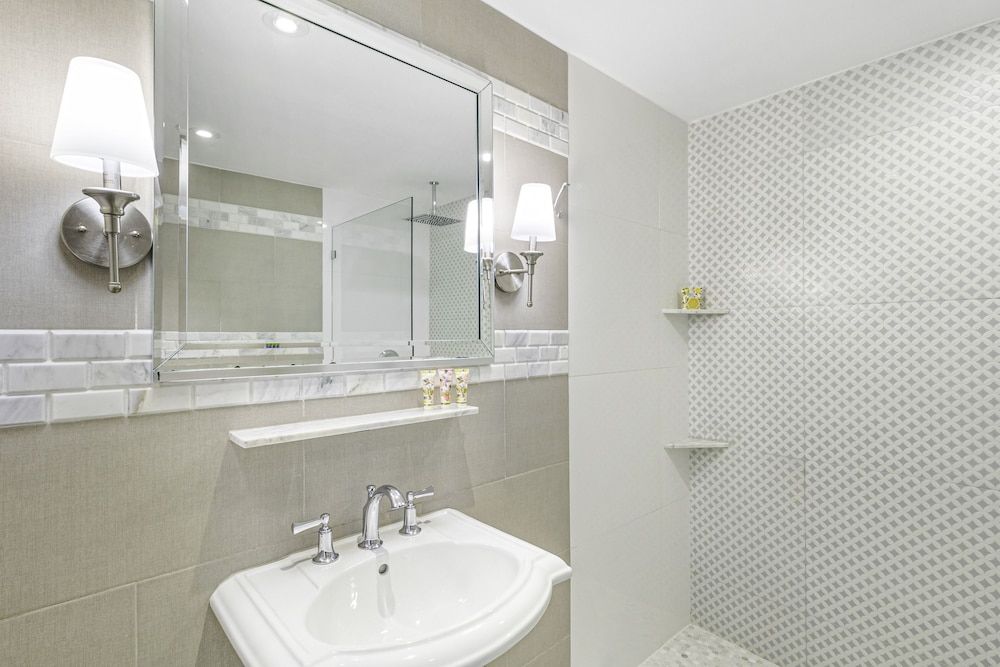 Henrosa Hotel Classic Room, 1 Queen Bed 14