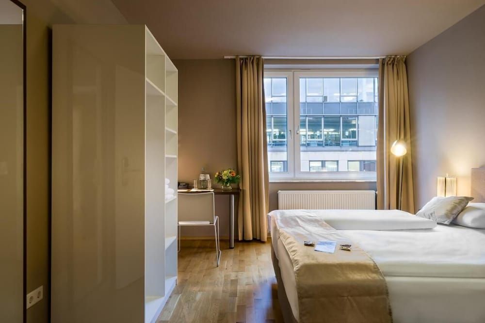 Munique Frankfurt City Standard Double Room 9