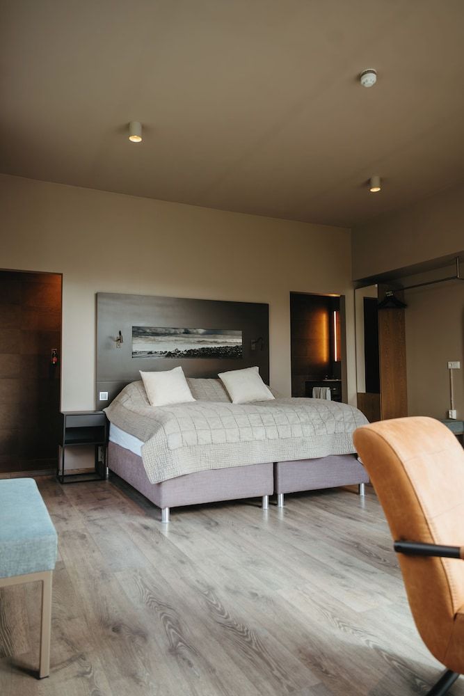 Hotel Vík í Mýrdal Deluxe Double or Twin Room, Ocean View 7