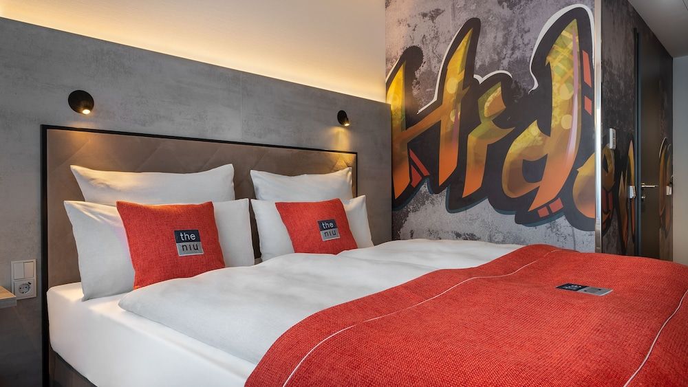 undefined Holiday Inn - the niu, Hide Berlin Friedrichshain by IHG 9