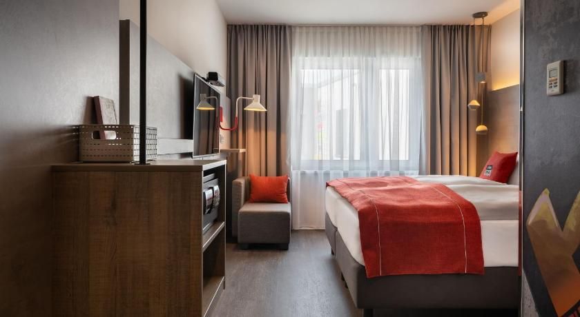 undefined Holiday Inn - the niu, Hide Berlin Friedrichshain by IHG 6