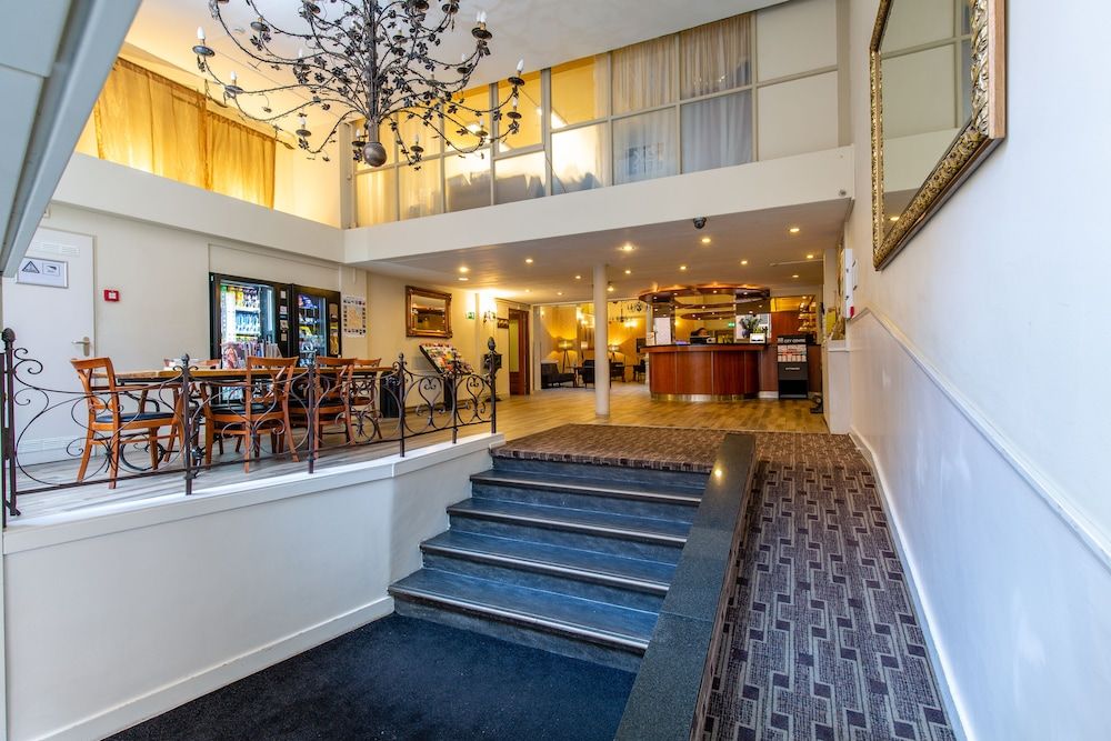 undefined XO Hotels City Centre