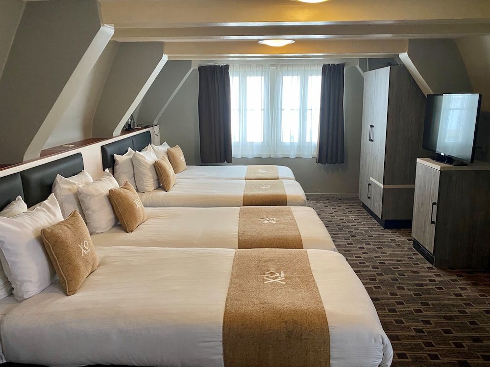 undefined XO Hotels City Centre 2