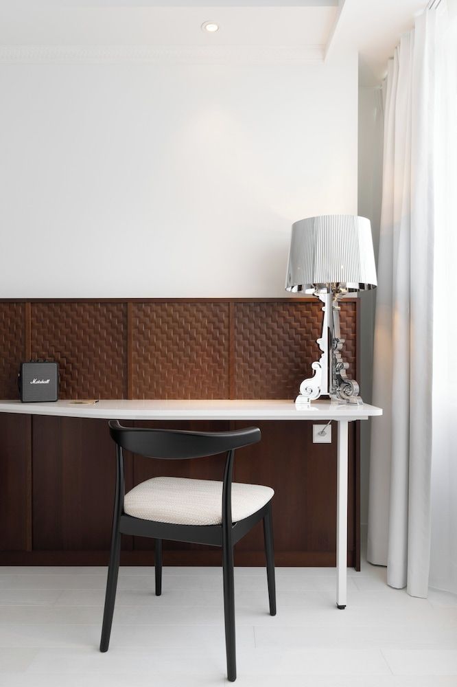 Ruby Claire Hotel Geneva Lovely Room 4