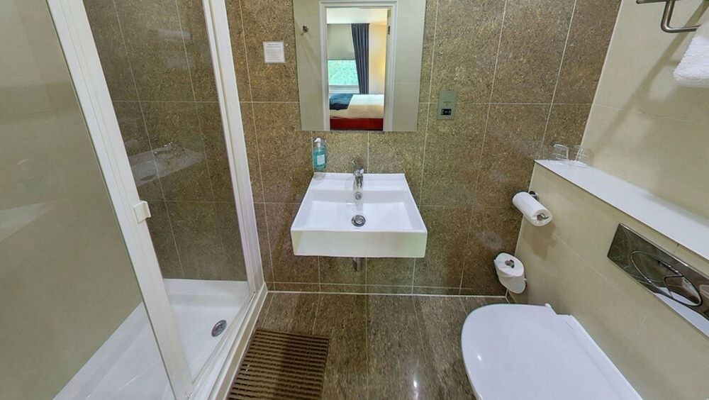 Simply Rooms & Suites Classic Double Room 14