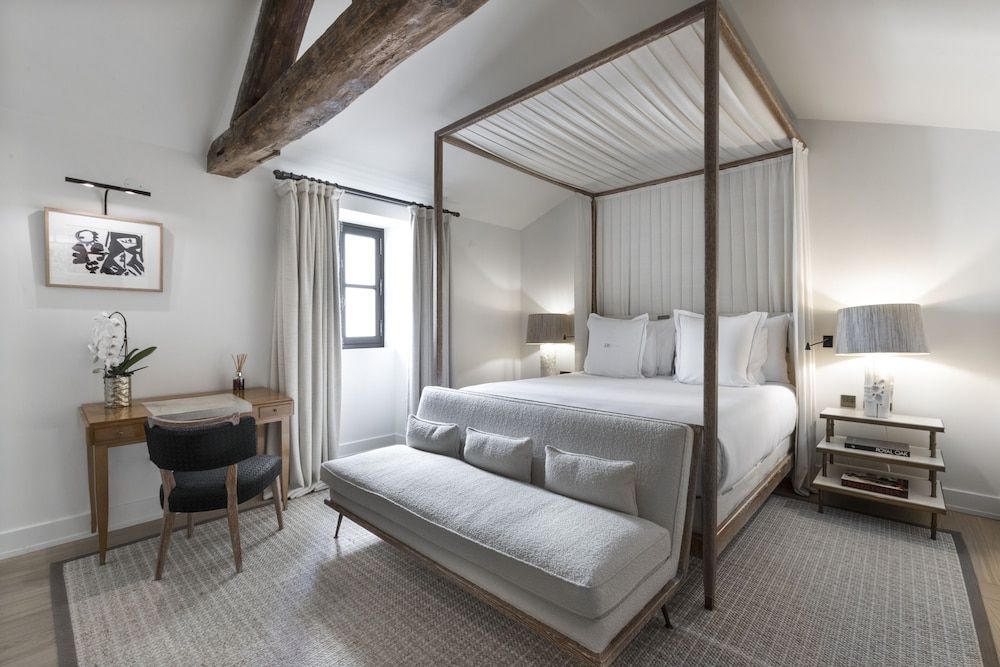 undefined J.K. Place Paris 3