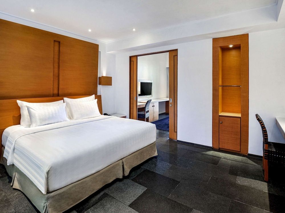 Junior Suite, 1 King Bed