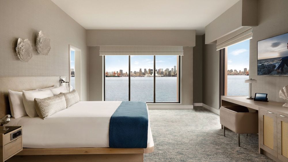 Seaside Hotel North Vancouver