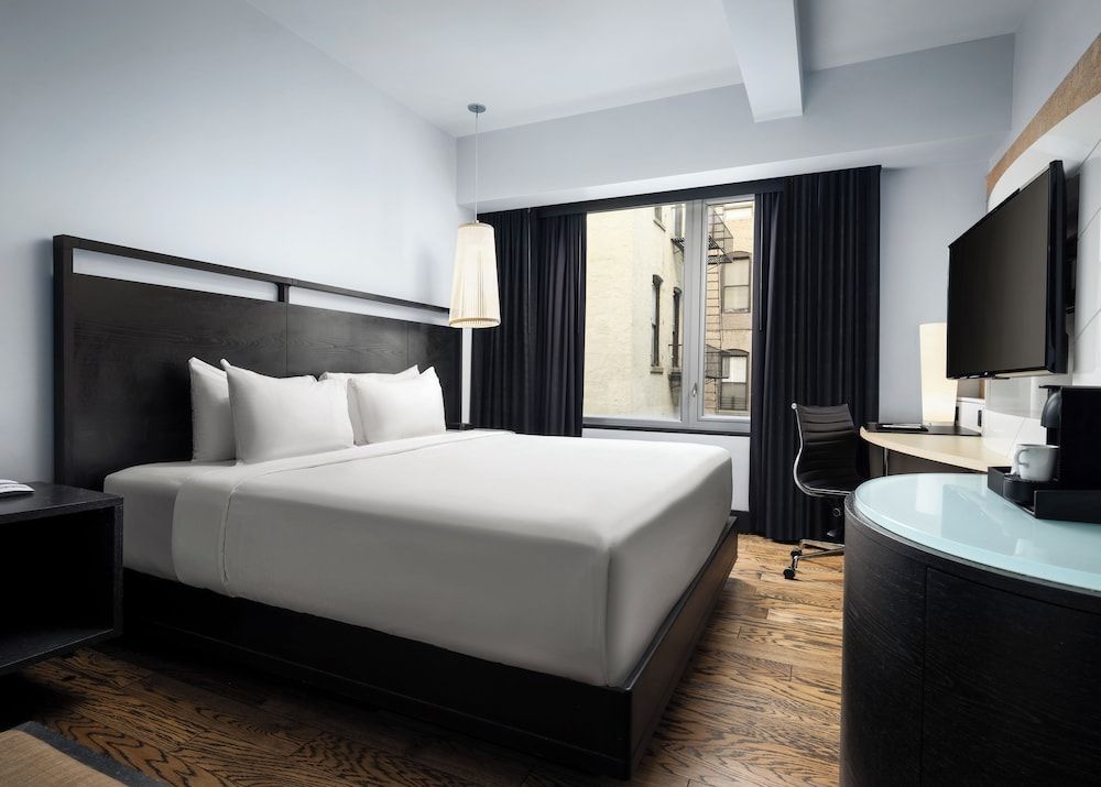 Hyatt Union Square New York Room, 1 King Bed, Courtyard View