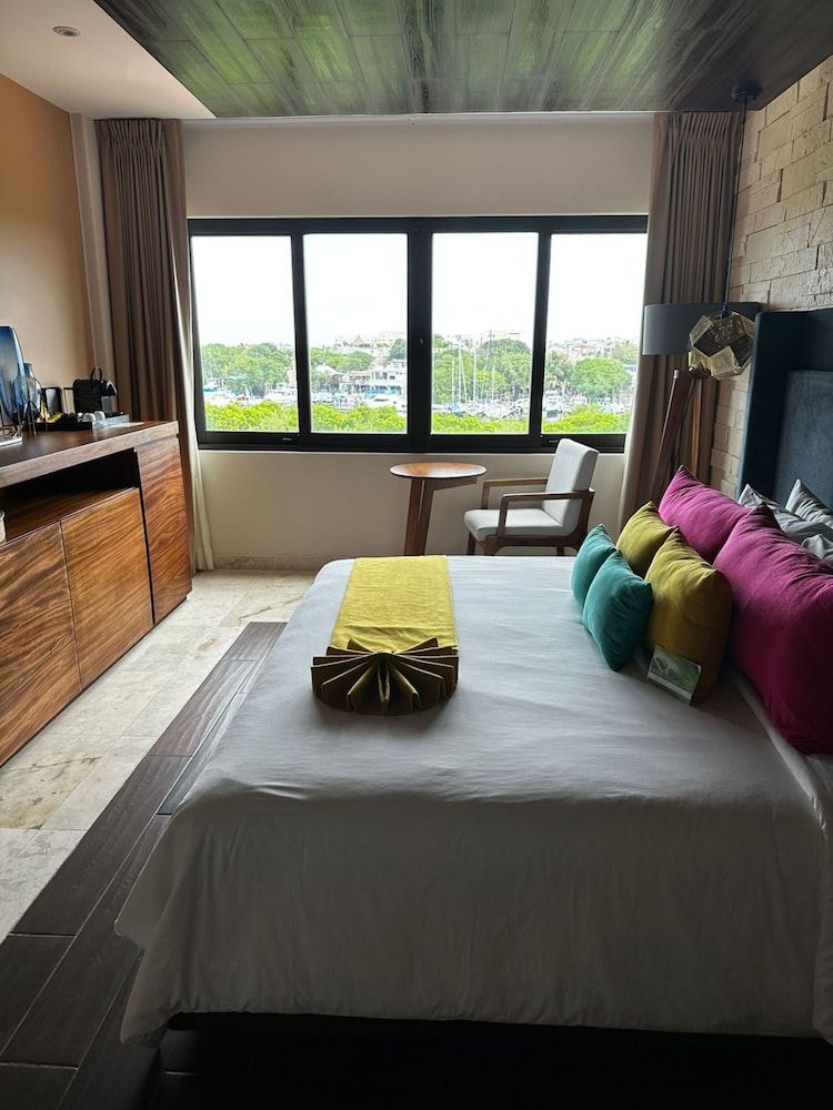 Hotel Beló Isla Mujeres - All Inclusive - Sargassum Free Luxury Junior Suite King Bed 6