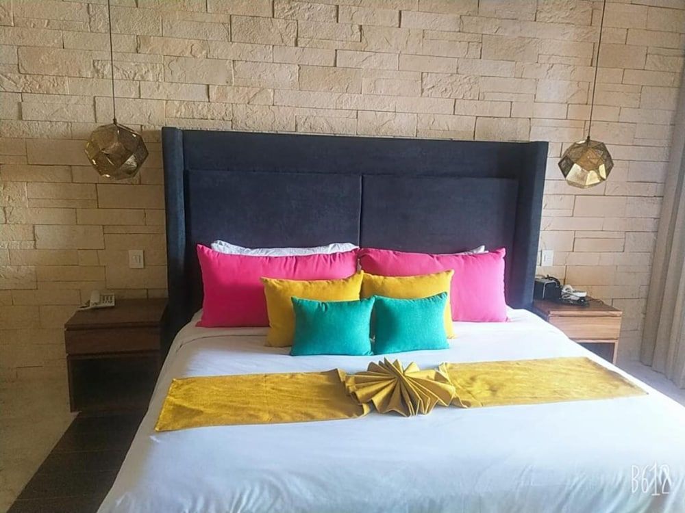 Hotel Beló Isla Mujeres - All Inclusive - Sargassum Free Luxury Junior Suite King Bed 3