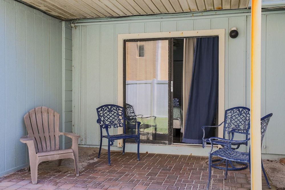 Coastal Waters Inn Comfort Suite 3