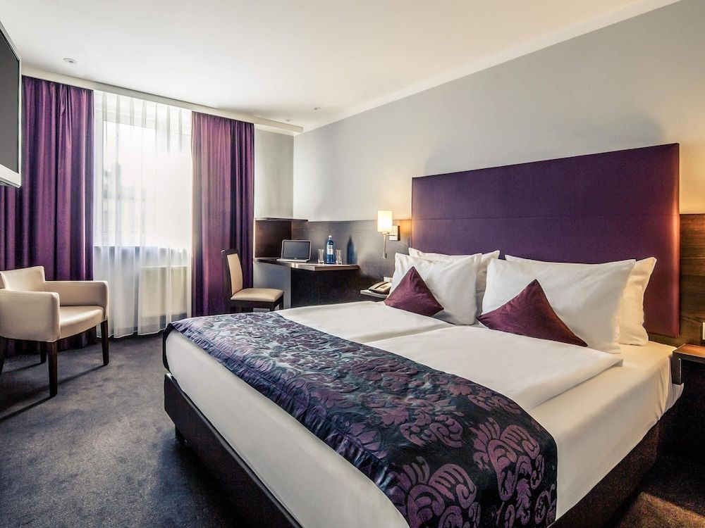 Mercure Hotel Frankfurt City Messe Standard Double Room, 1 Double Bed 3