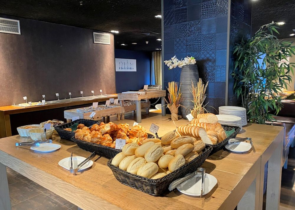 undefined XO Hotels Blue Tower 10
