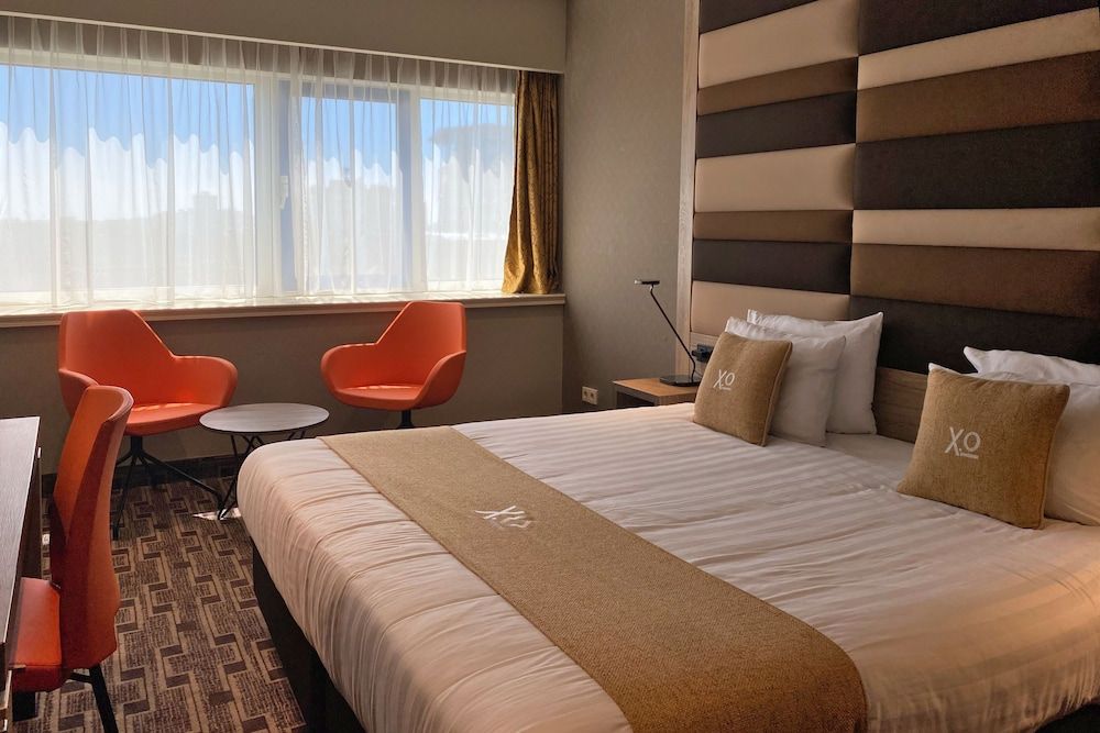 undefined XO Hotels Blue Tower 7