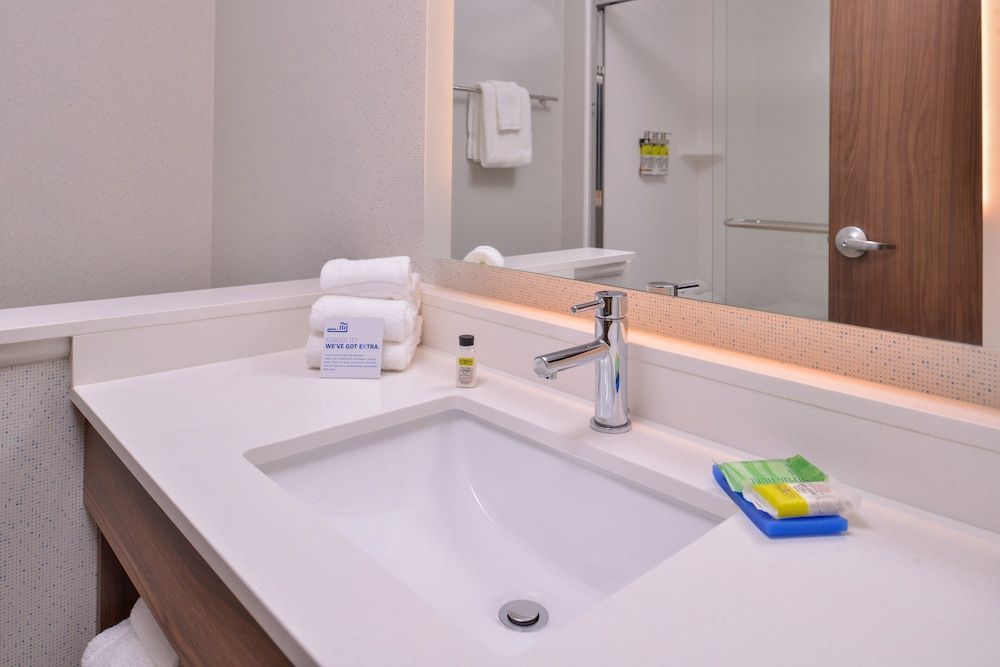 Suite, 1 King Bed