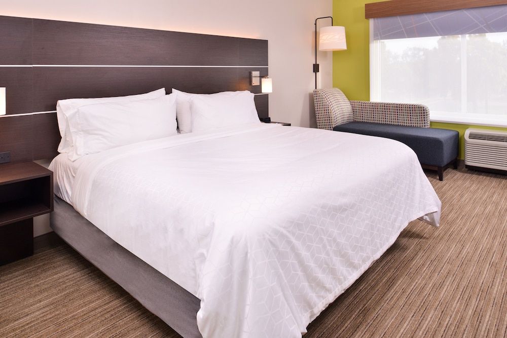 Standard Room, 1 King Bed, Accessible (Communication Accessible)