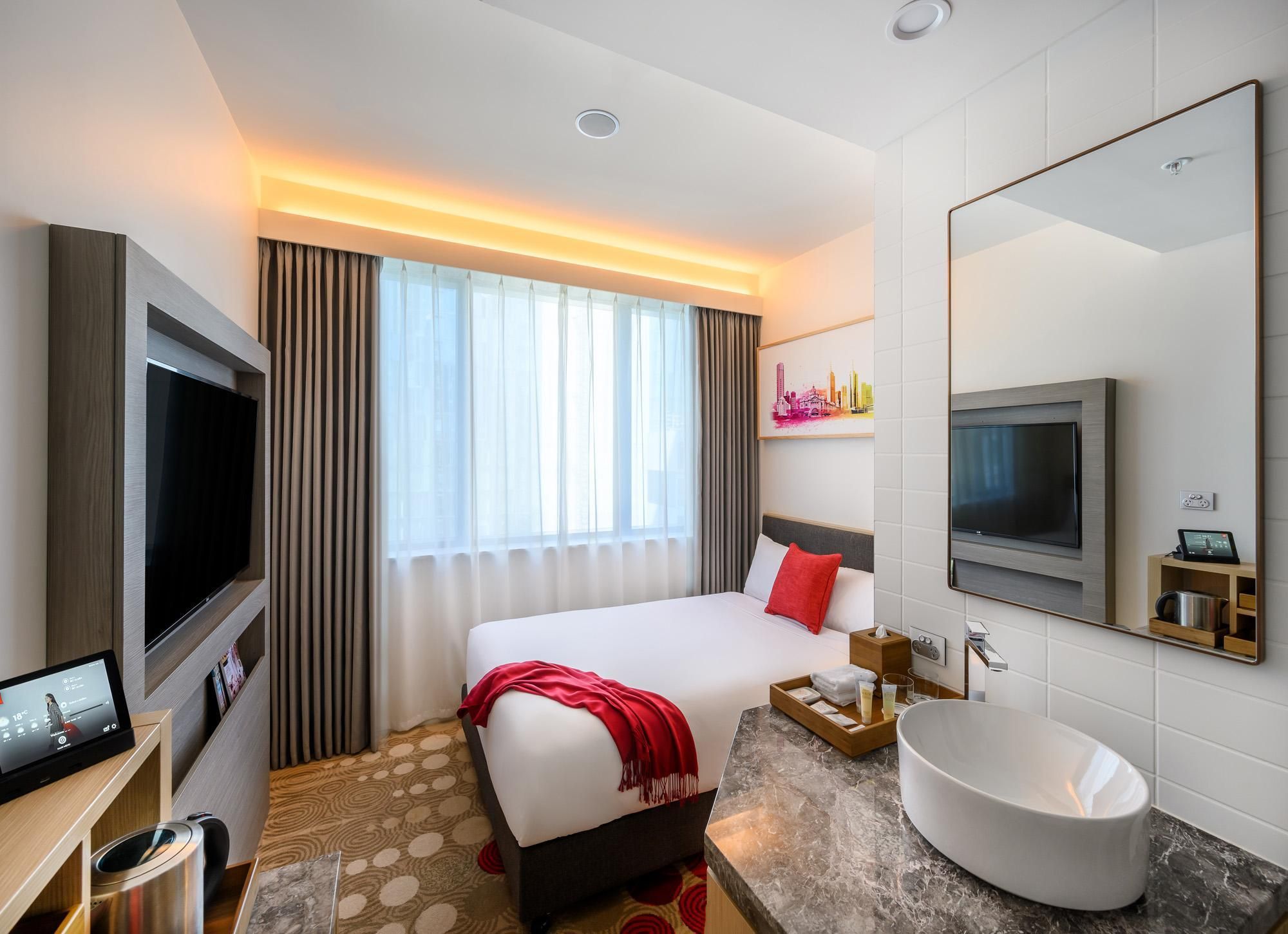 ibis Melbourne Central Compact Double Room