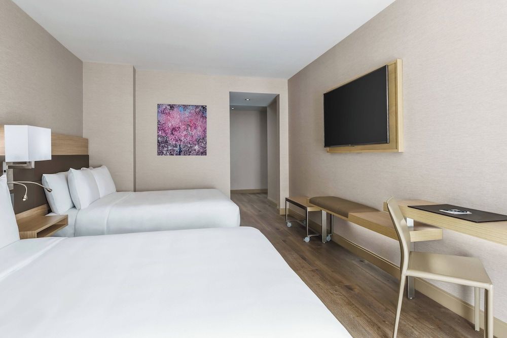 Room, 2 Queen Beds, Non Smoking, City View
